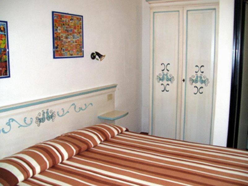 Hotel Nido D'Aquila La Maddalena  Buitenkant foto