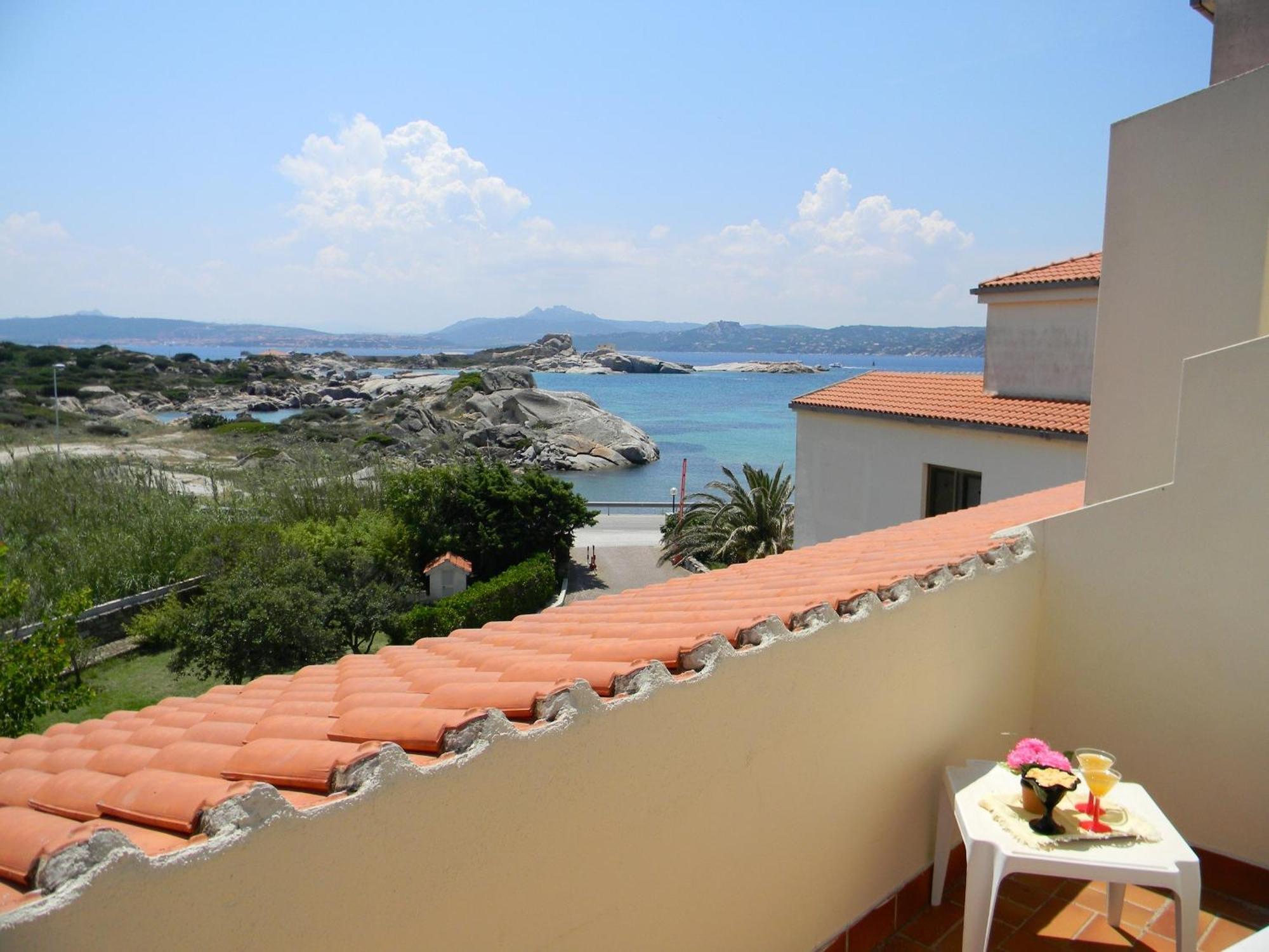 Hotel Nido D'Aquila La Maddalena  Buitenkant foto