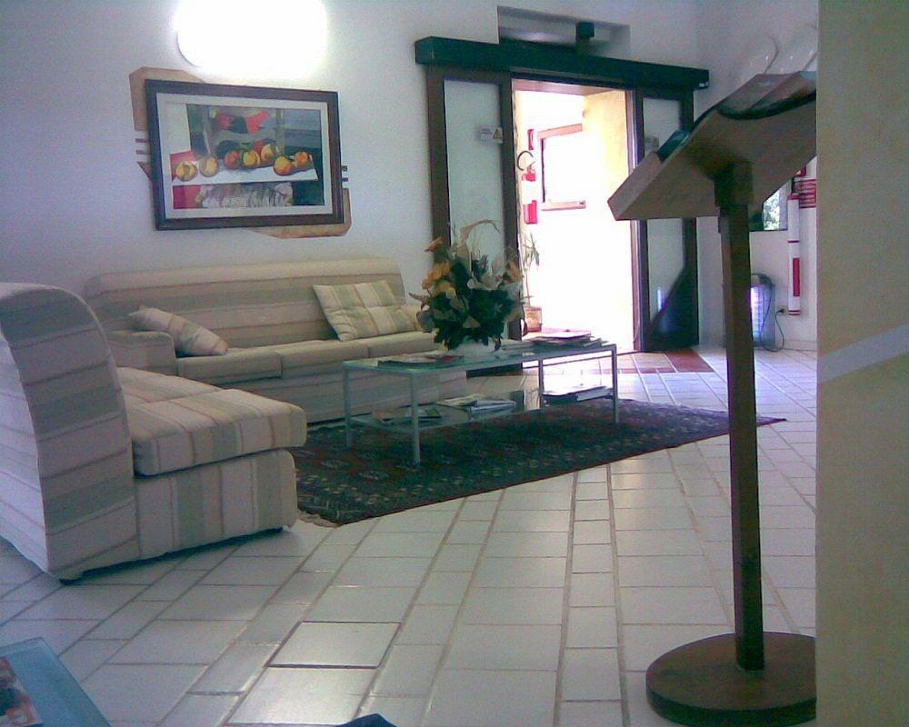 Hotel Nido D'Aquila La Maddalena  Buitenkant foto