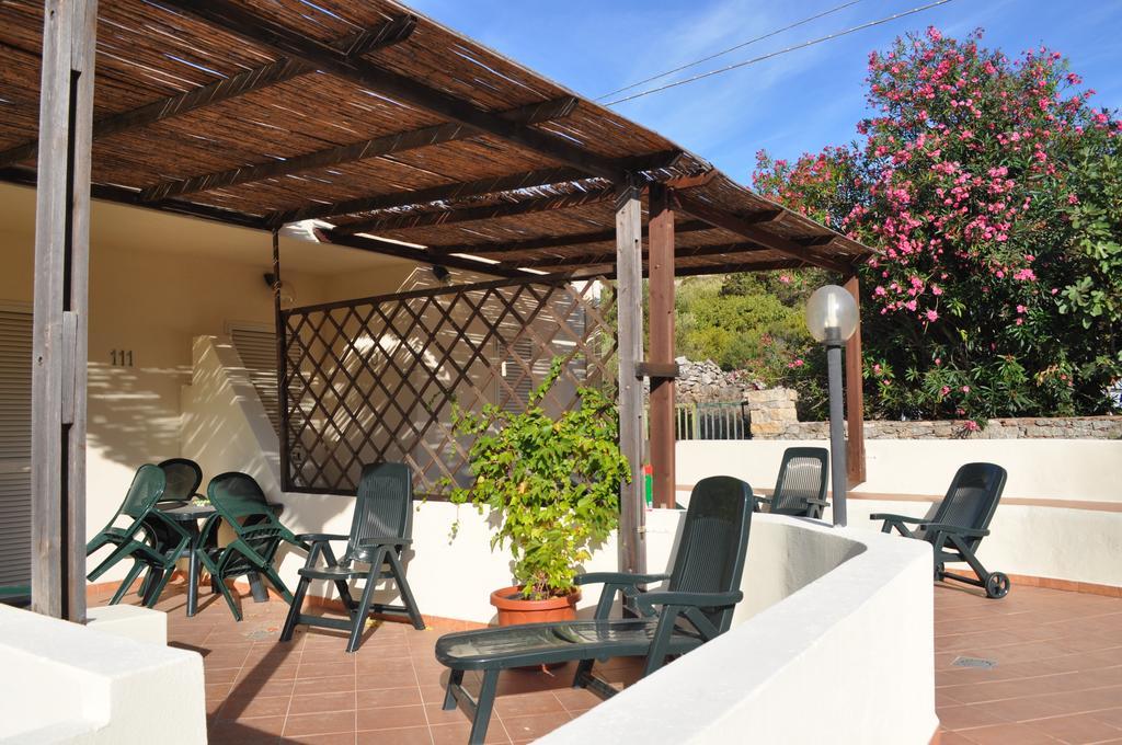 Hotel Nido D'Aquila La Maddalena  Buitenkant foto