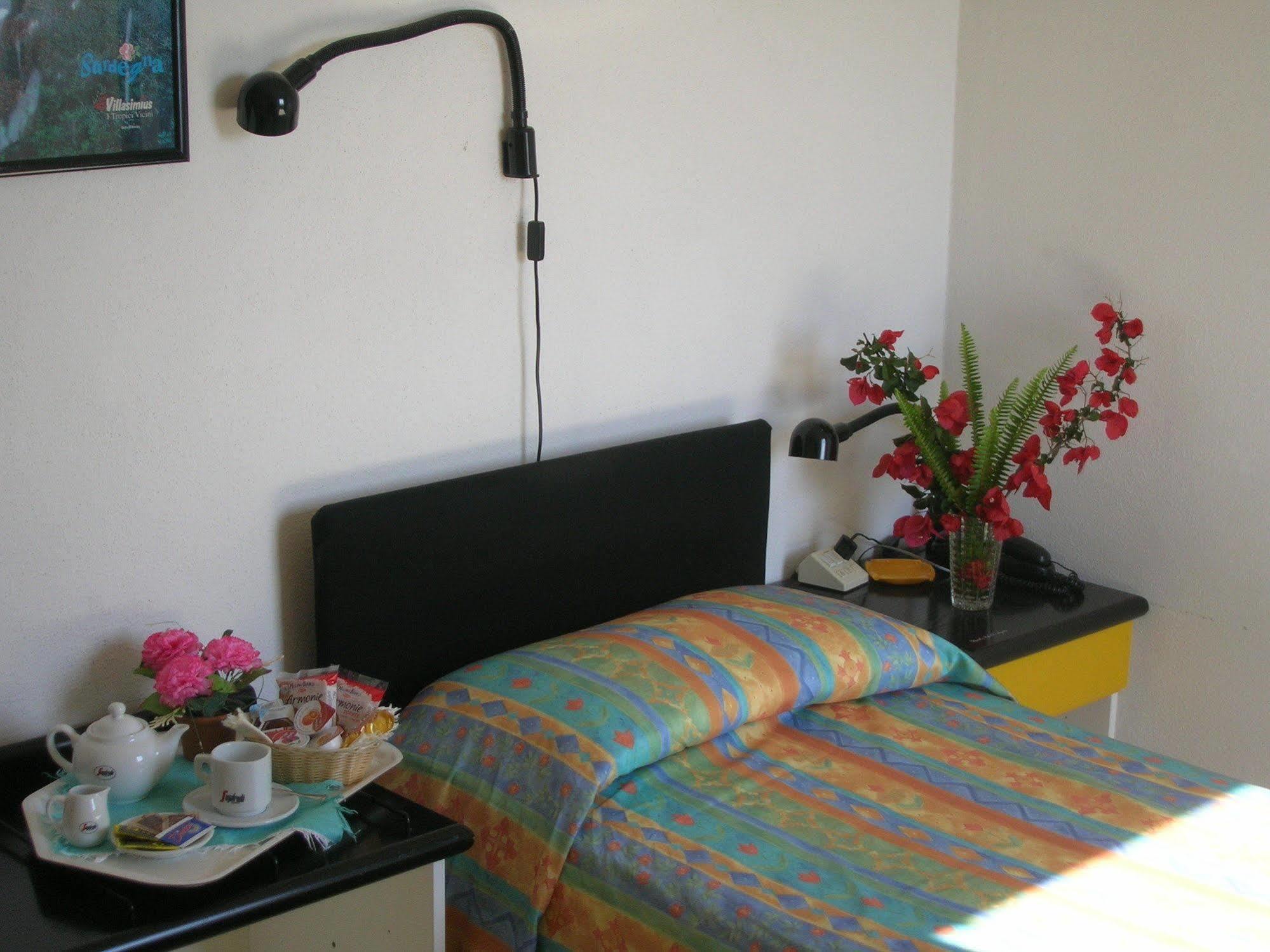 Hotel Nido D'Aquila La Maddalena  Buitenkant foto